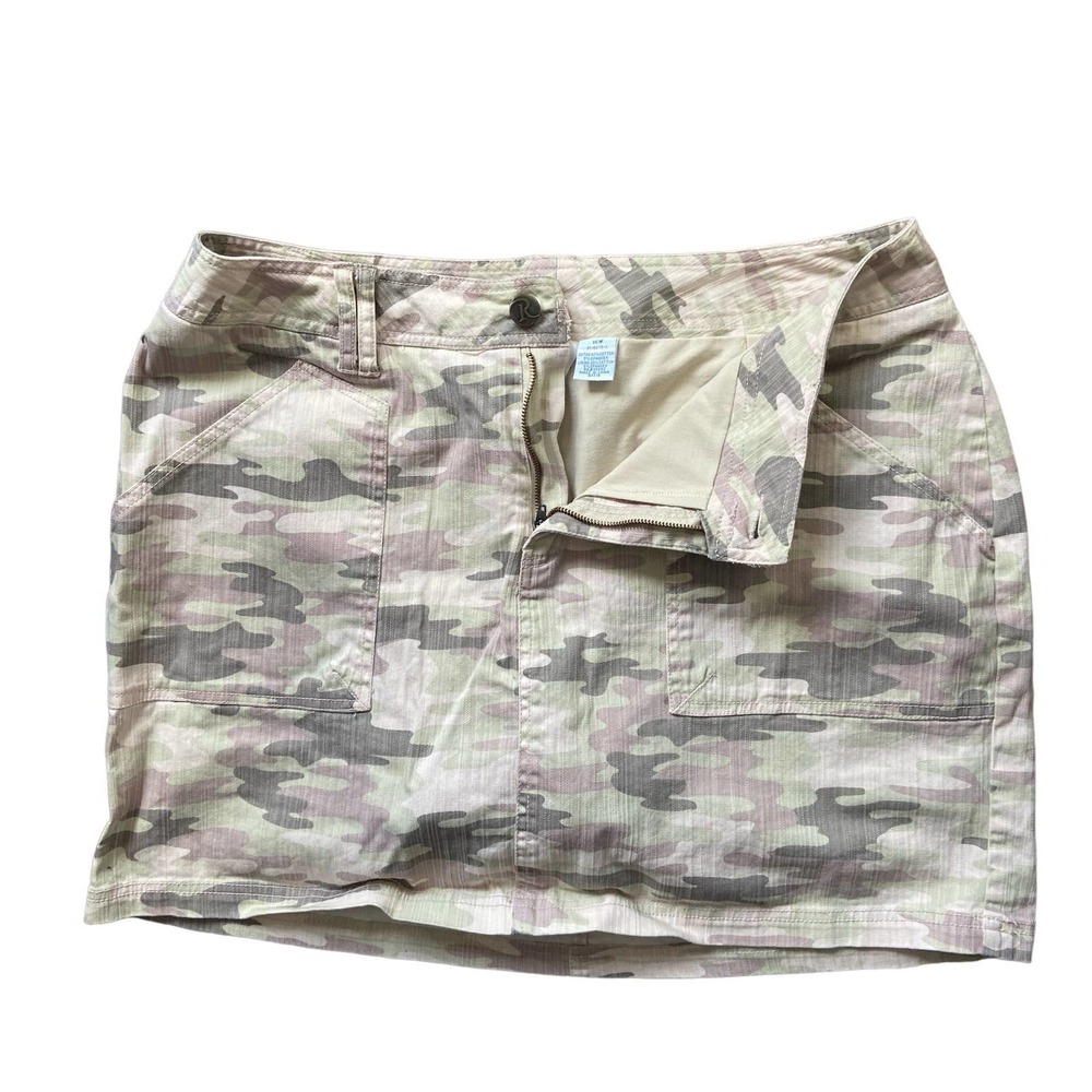 Roamans Pink Camo Skirt with Built in Shorts